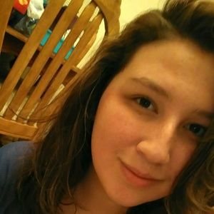 Meet your Posher, Abigail